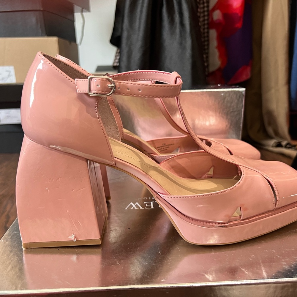 Gianni Bini “New Rules” Pink T-Strap Heels Architectural Heels 11 - Picture 2 of 5